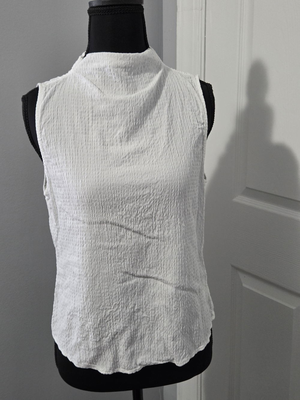 Bella Dahl White Sleeveless Crinkle Tank Top